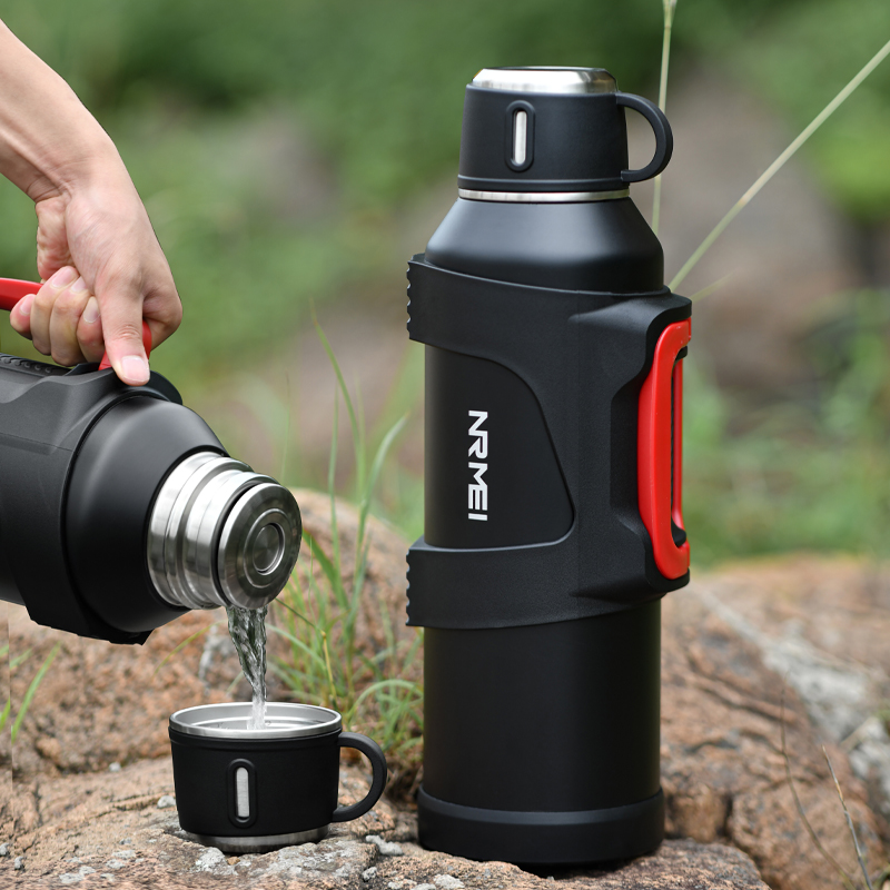 Portable Water Filter - Stainless Steel Insulated Jug with Tea